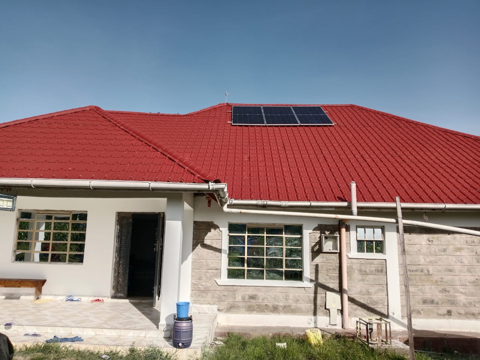5.6 kWp PV Array